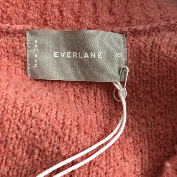 NWT Everlane The Teddy V Neck Sweater Coral XS - Picture 3 of 5